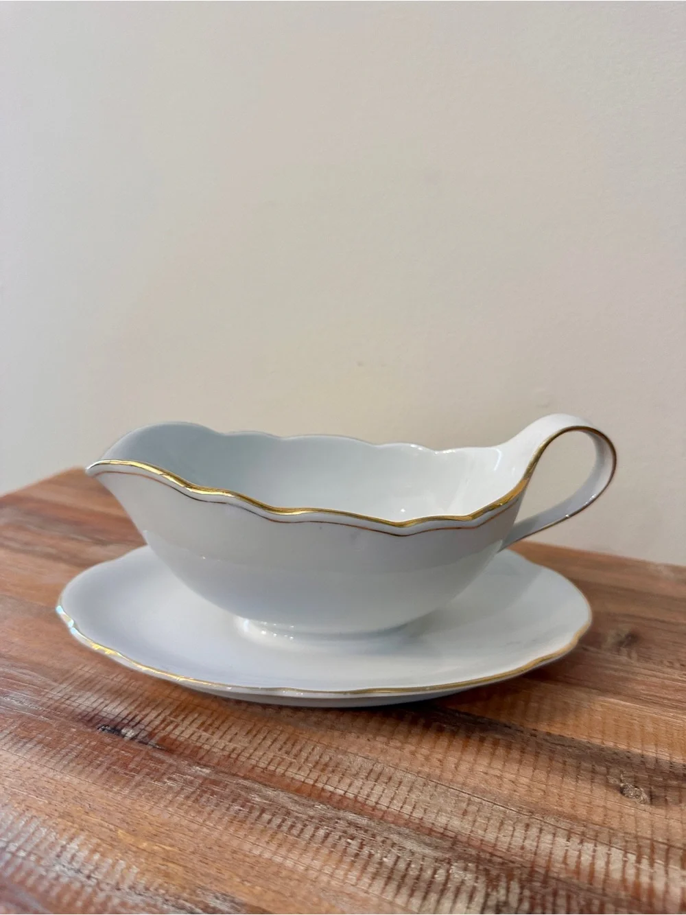 Vintage Retsch Wunsiedel Bavaria Gravy Boat Attached Underplate Gold Trim